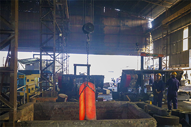 <strong>Open Forging:</strong> Single Piece upto 3000kg.